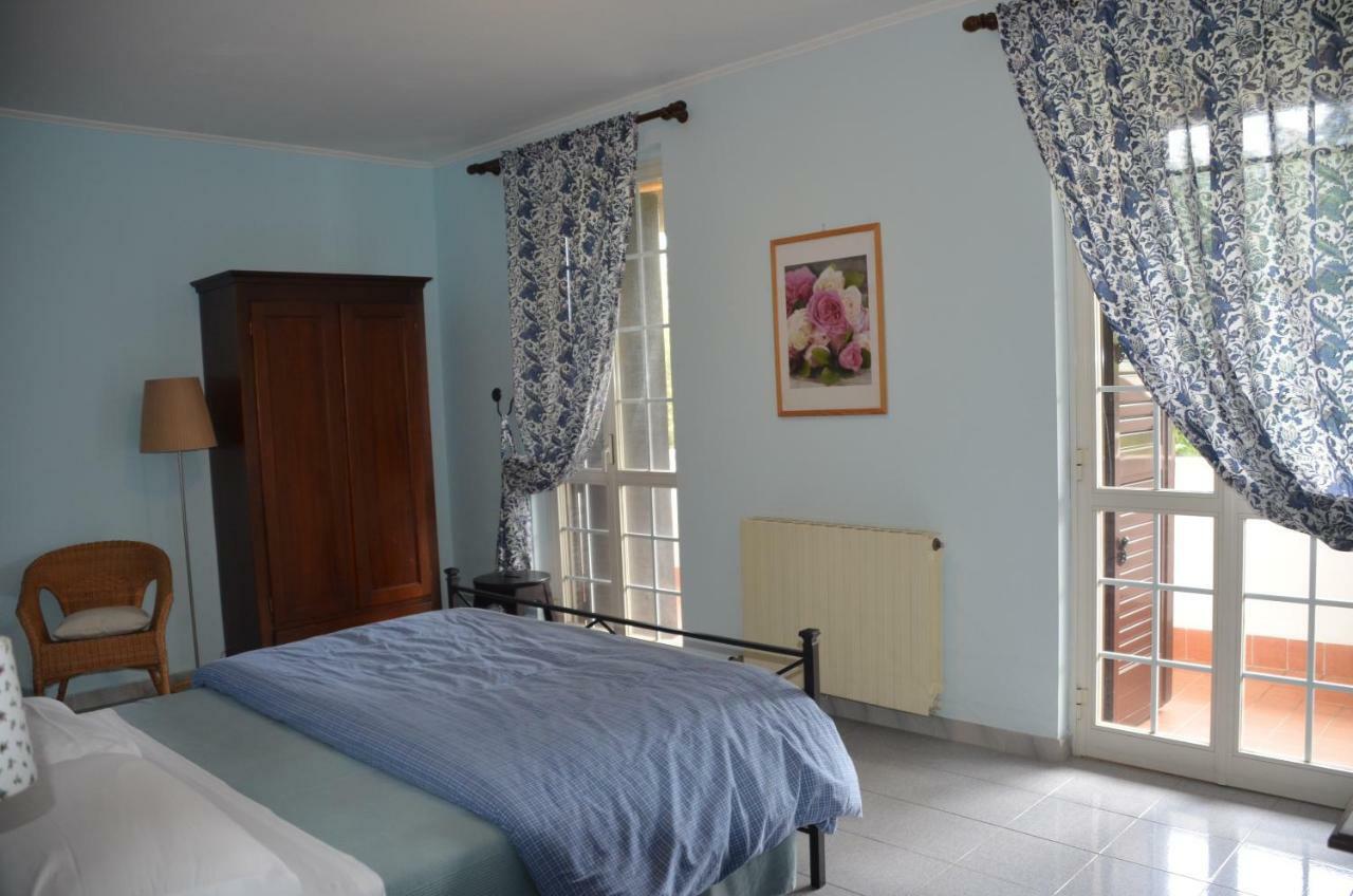 Il Grifo Hotel Sabaudia Bagian luar foto
