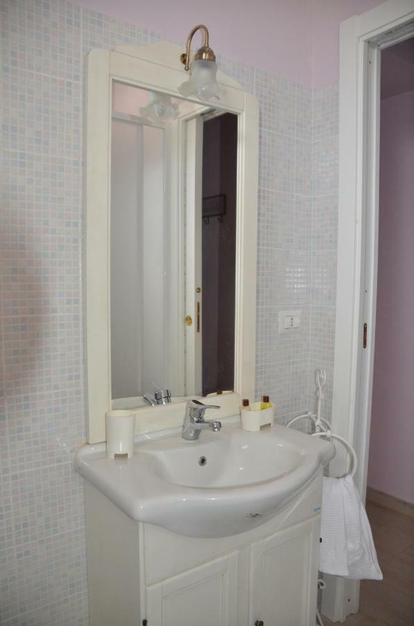 Il Grifo Hotel Sabaudia Bagian luar foto