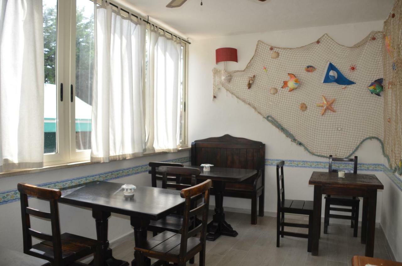 Il Grifo Hotel Sabaudia Bagian luar foto